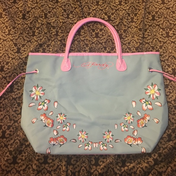 Ed Hardy Handbags - 🦋Ed Hardy Bag🦋